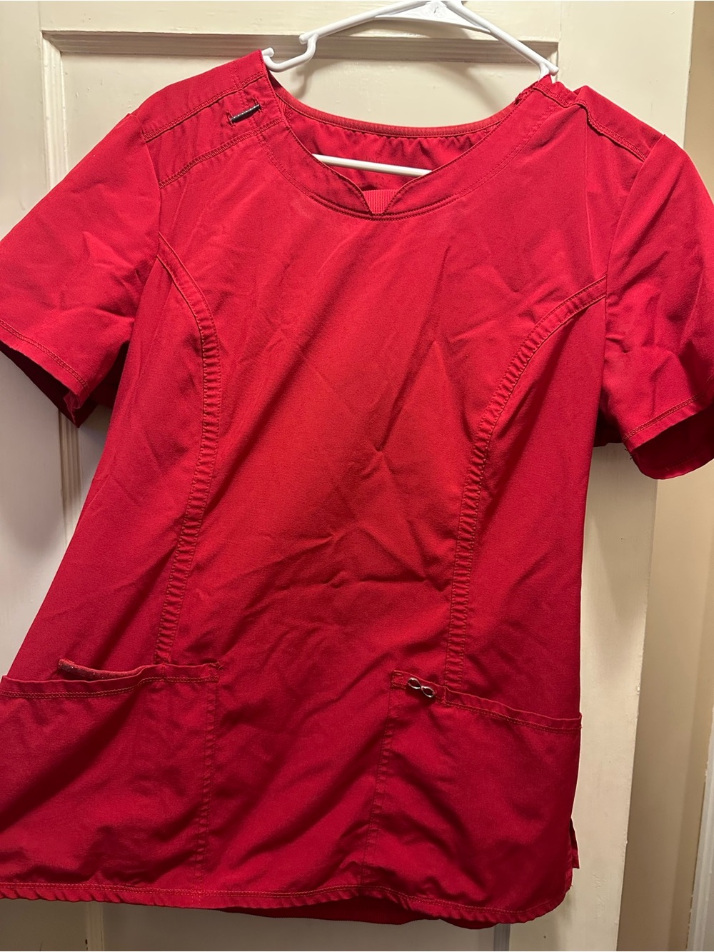 Women’s Medium Red Medical Scrub Top Short Sleeve Utility Pockets